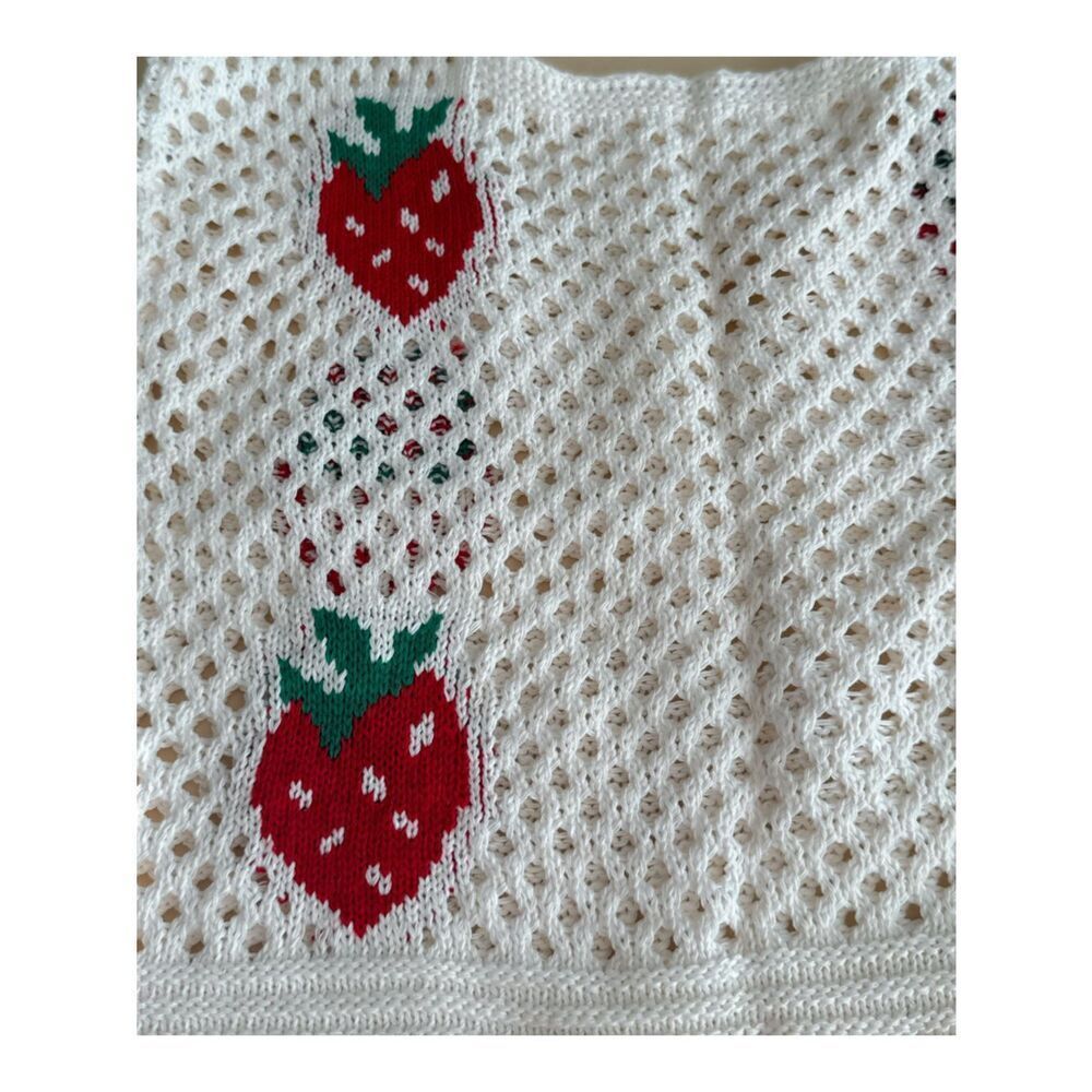 Strawberry tote - Picture 5 of 6